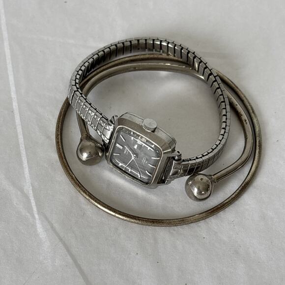 Vintage Seiko Women’s Watch 2205-3009 Hi-Beat Automatic 17J Dainty Bracelet main image 11